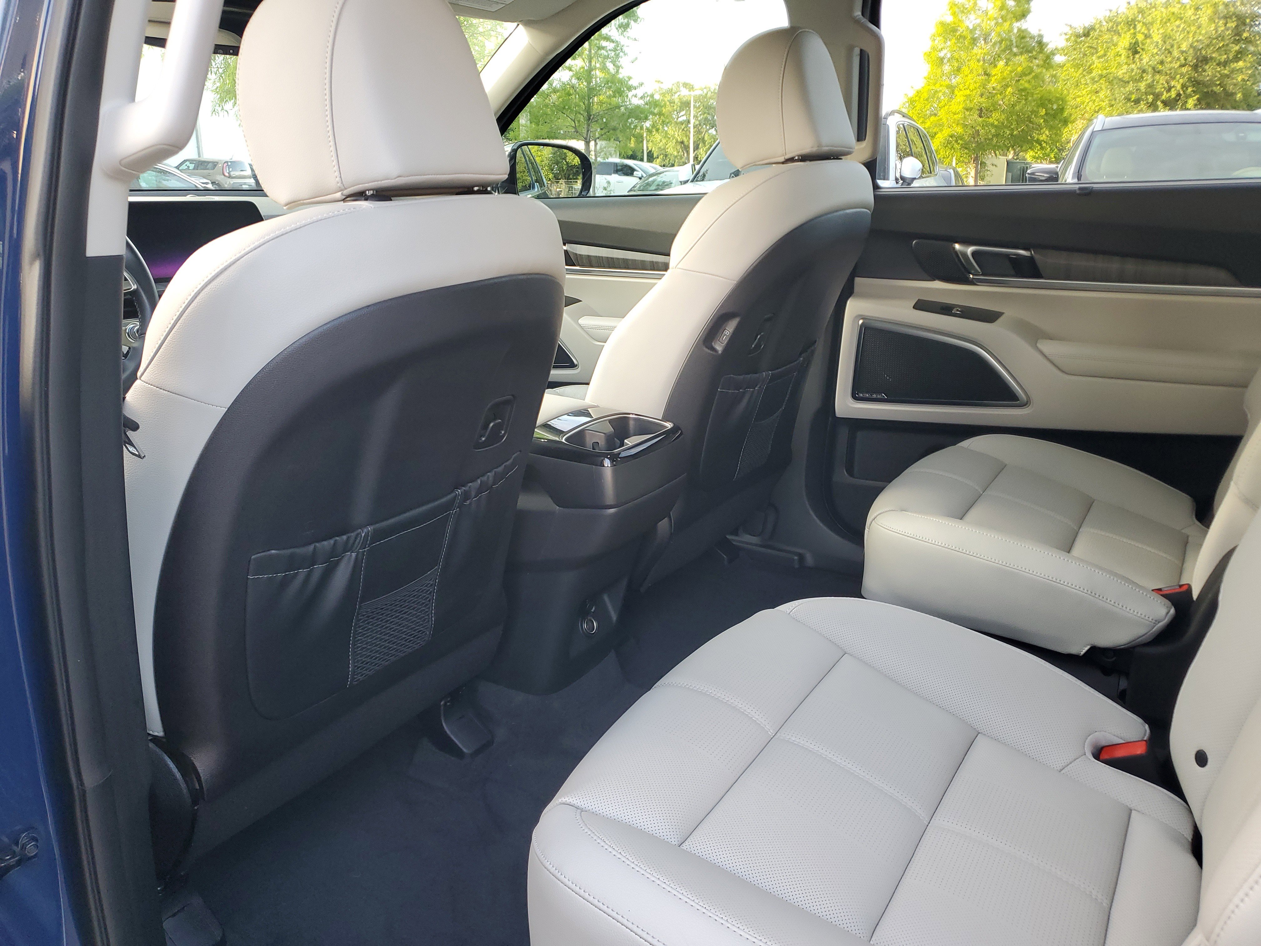 Used 2023 Kia Telluride SX FWD image 8