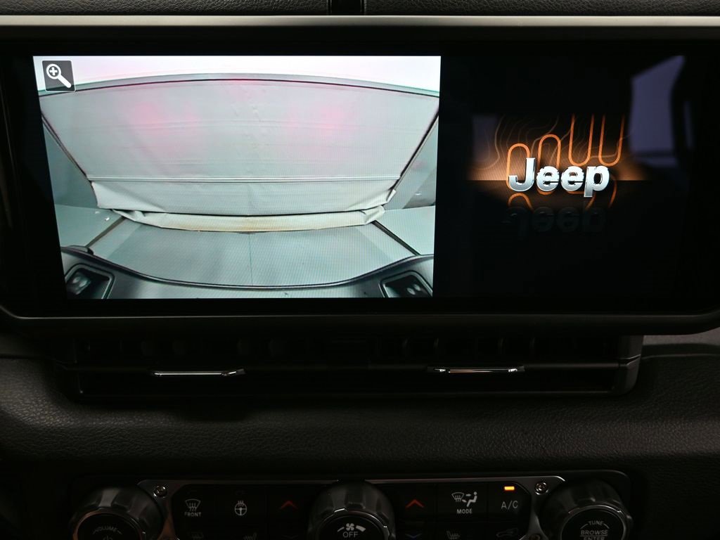 New 2025 Jeep Gladiator Willys image 24