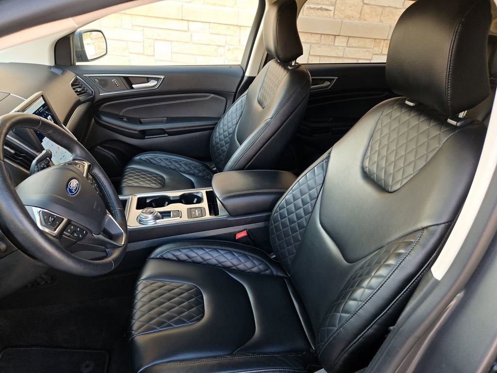 Used 2024 Ford Edge Titanium image 26