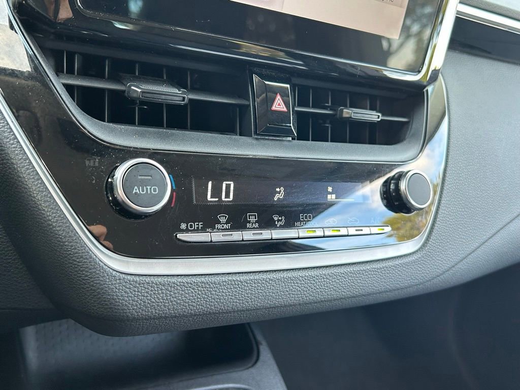 Used 2023 Toyota Corolla LE FWD image 42