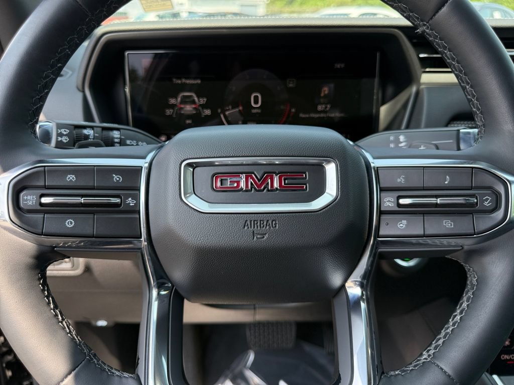 Used 2025 GMC Terrain Elevation w/ Elevation Premium Package AWD/4WD image 21