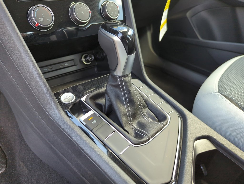 New 2025 Volkswagen Taos S image 31