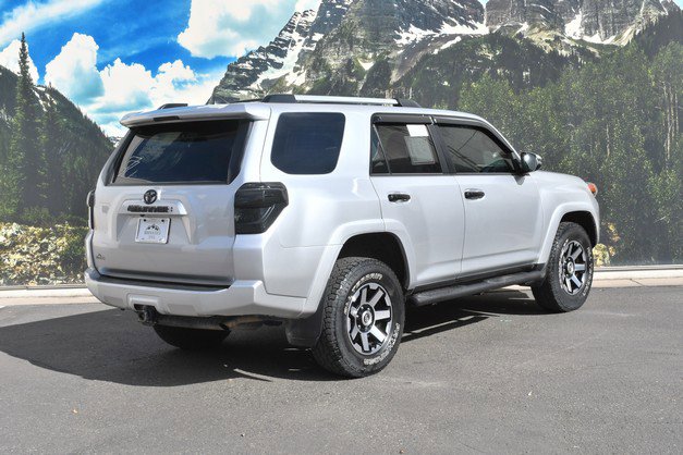 Certified 2022 Toyota 4Runner SR5 Premium image 3