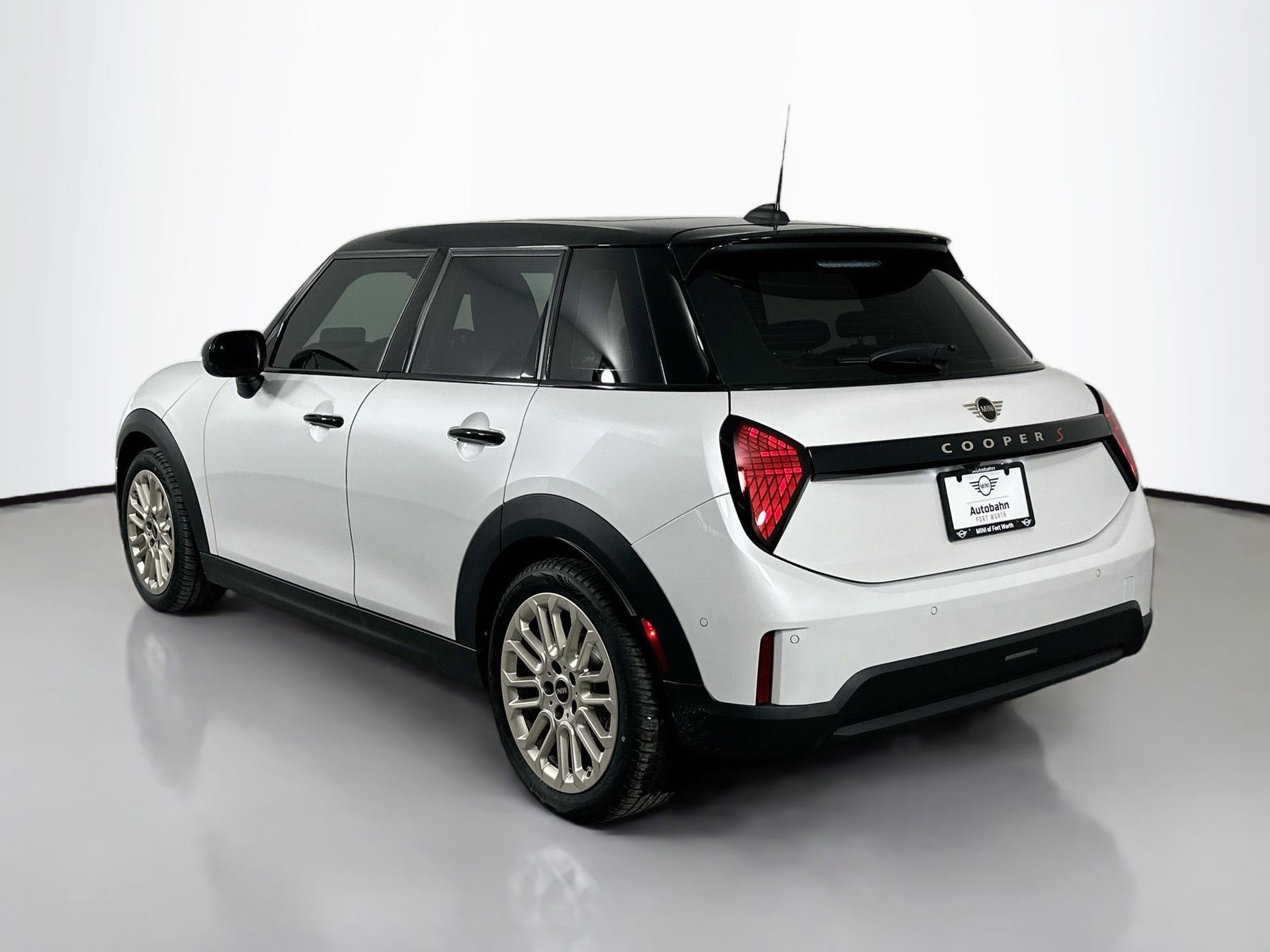 Used 2025 MINI Cooper S image 7
