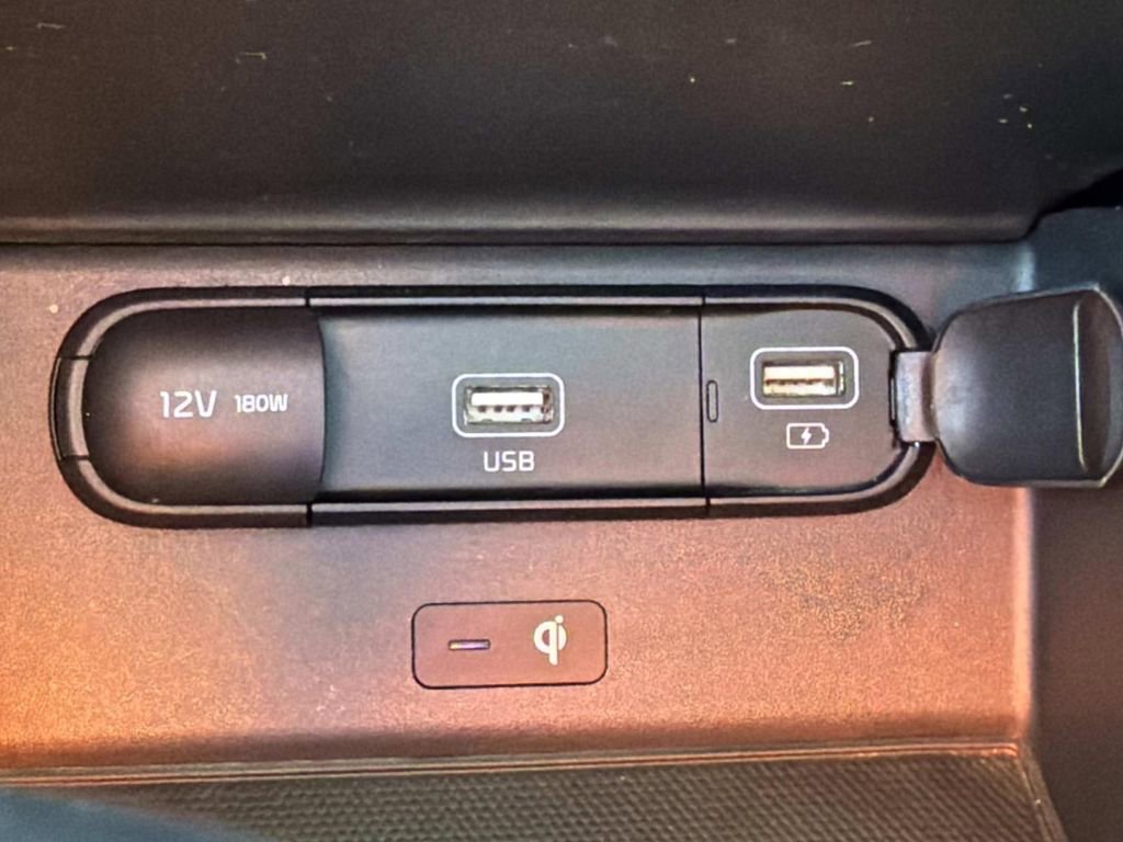 Used 2020 Kia Telluride EX image 35