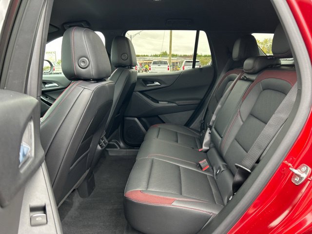New 2027 Chevrolet Equinox RS w/ Convenience Package III AWD/4WD image 16