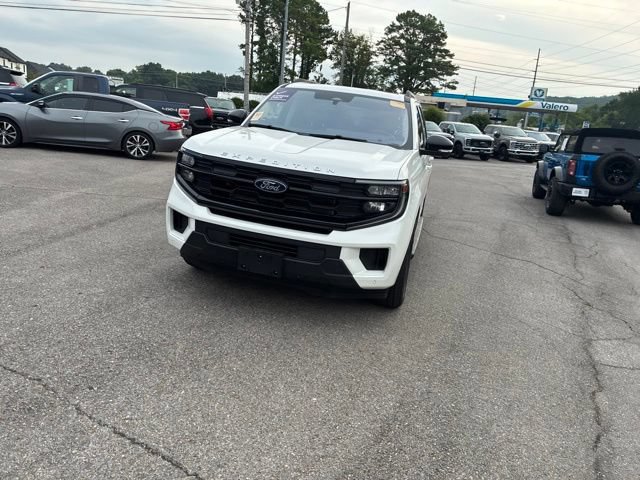 Used 2025 Ford Expedition Active AWD/4WD image 7