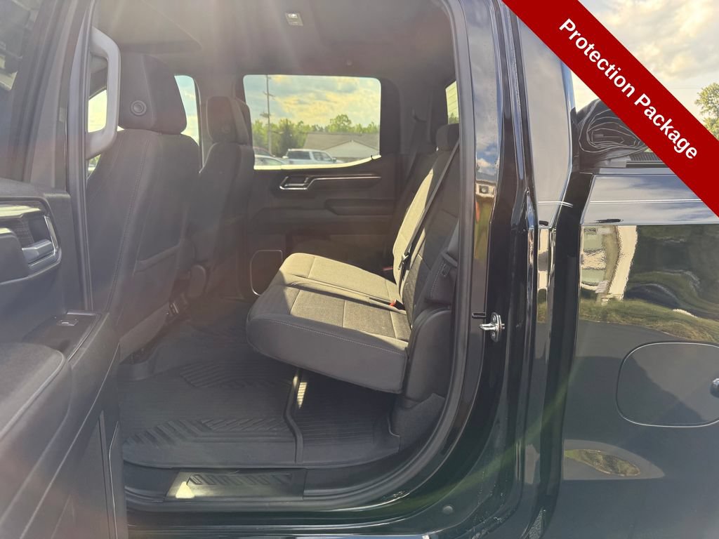 Used 2023 Chevrolet Silverado 1500 LT AWD/4WD image 34