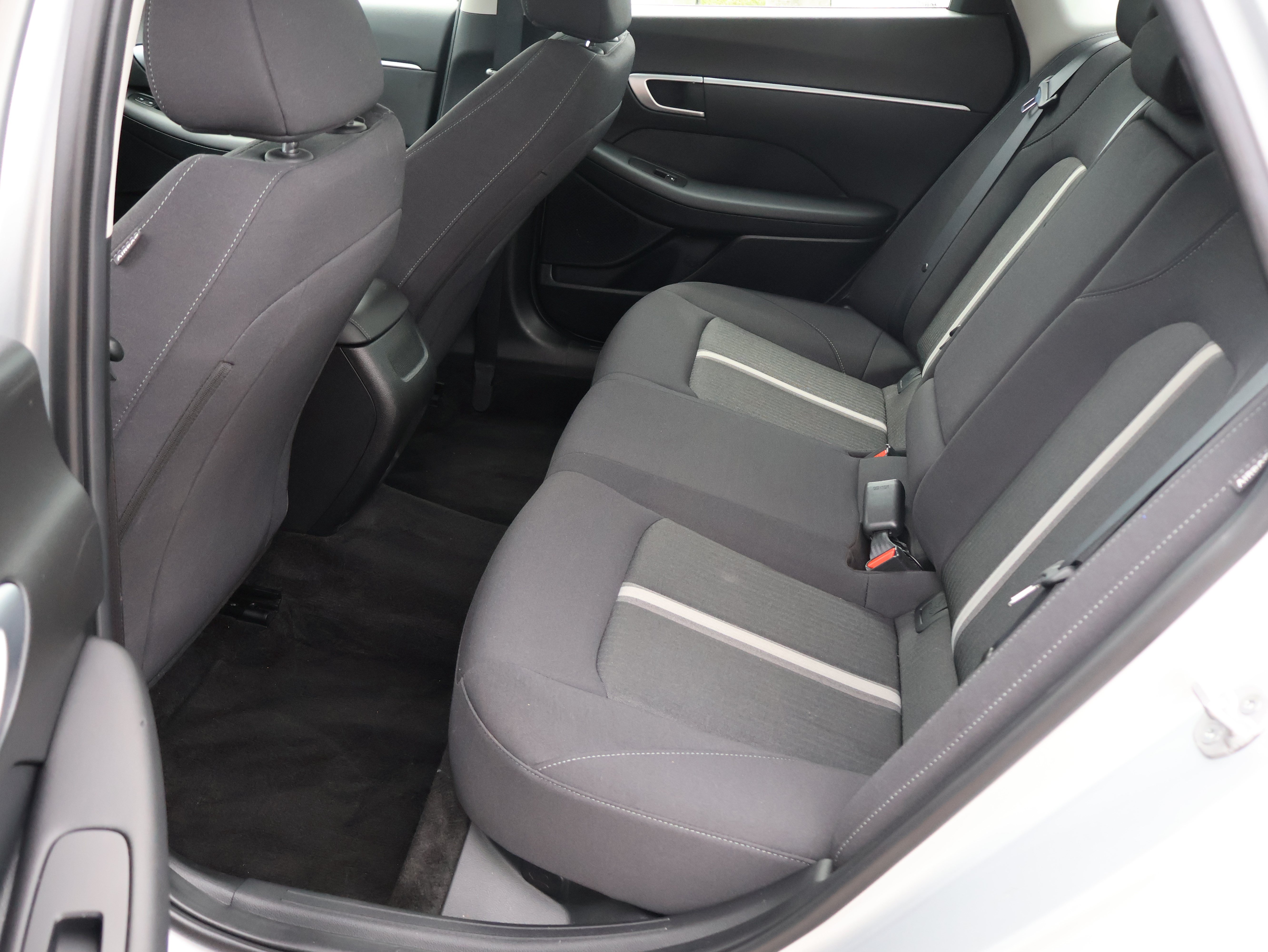 Used 2025 Hyundai Sonata SEL FWD image 17
