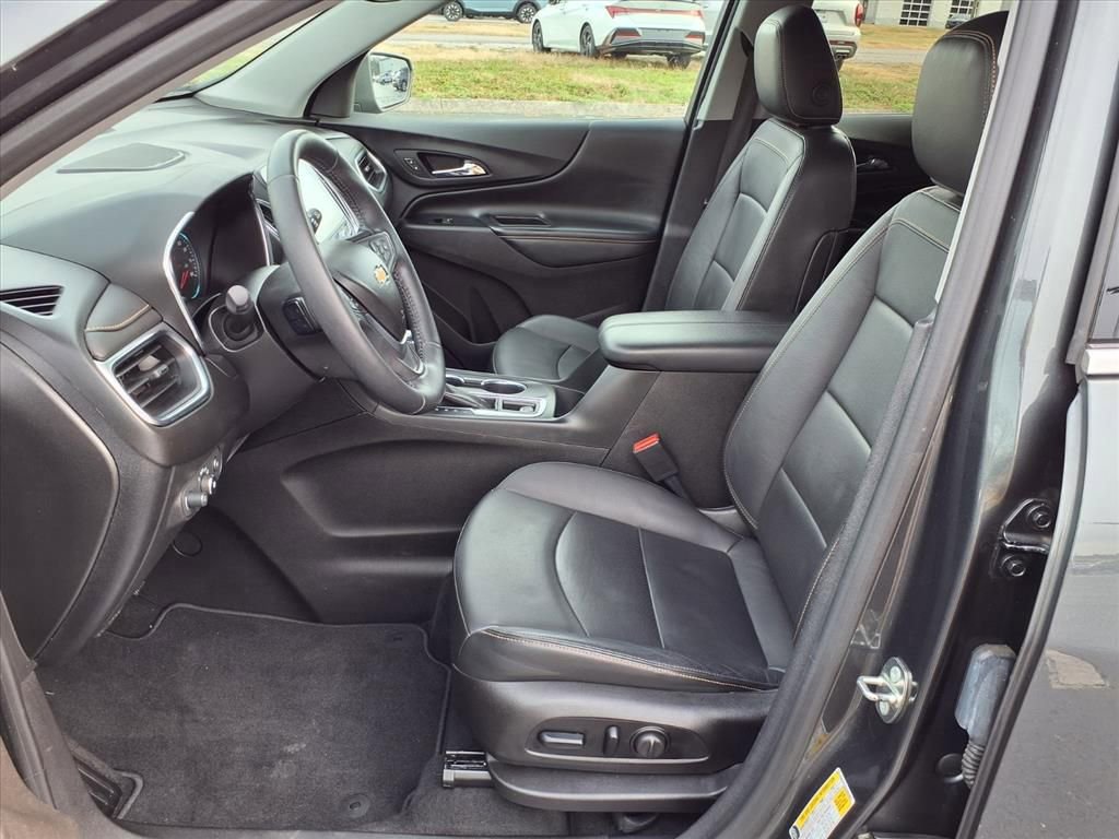 Used 2018 Chevrolet Equinox Premier image 12