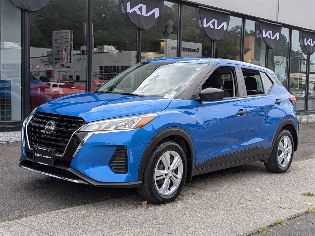 Used 2023 Nissan Kicks S