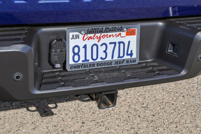 Used 2022 Nissan Frontier SV image 7