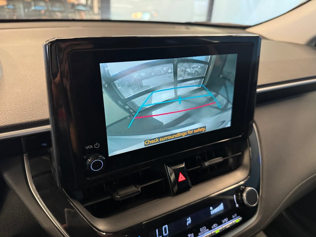 Used 2024 Toyota Corolla Cross LE FWD image 14