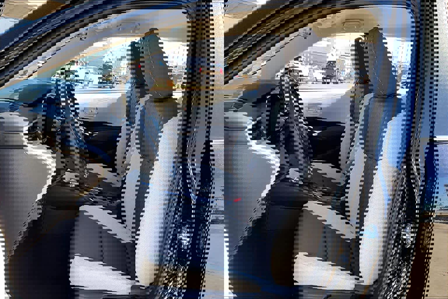 Used 2026 Toyota Corolla LE image 8