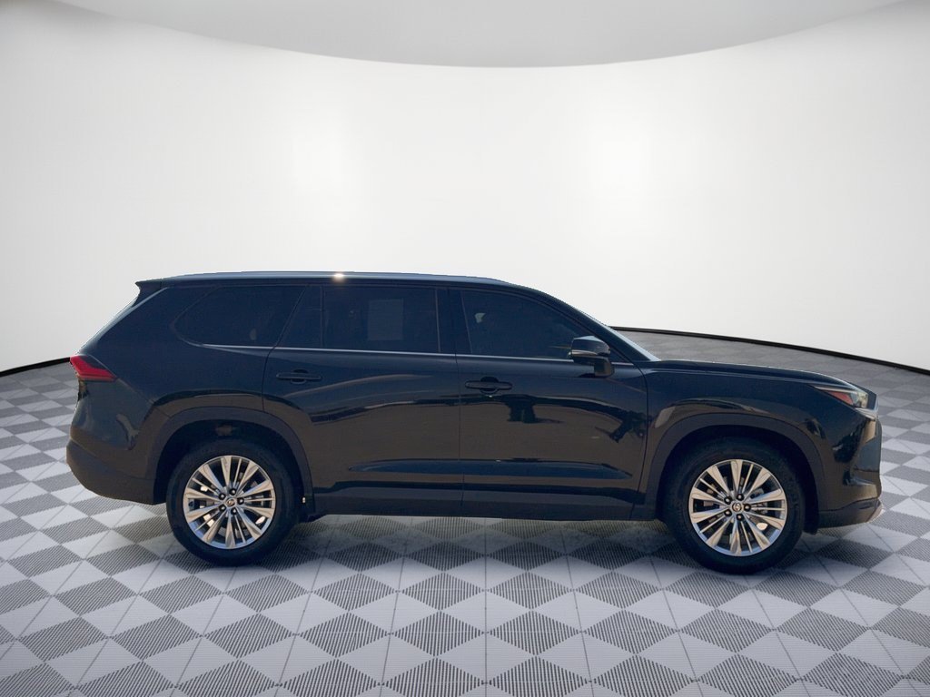 Used 2024 Toyota Grand Highlander AWD image 8