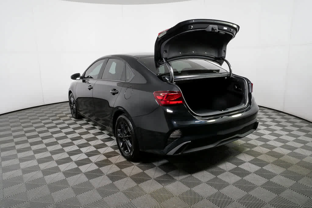 Used 2024 Kia Forte LXS w/ LXS Technology Package FWD image 28