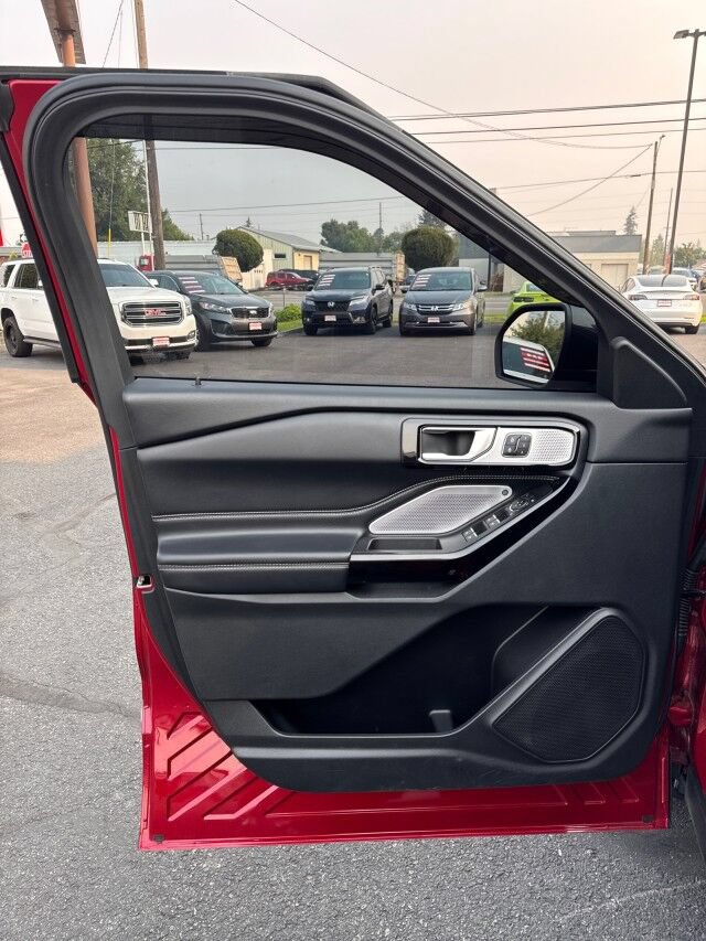 Used 2021 Ford Explorer ST w/ Equipment Group 401A AWD/4WD image 8