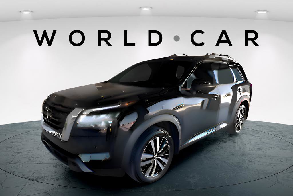 Used 2024 Nissan Pathfinder Platinum w/ Cargo Package image 3