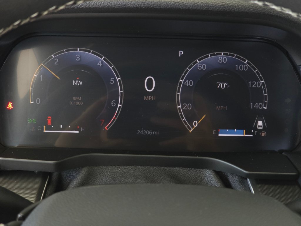 Used 2023 Jeep Grand Cherokee Altitude AWD/4WD image 15