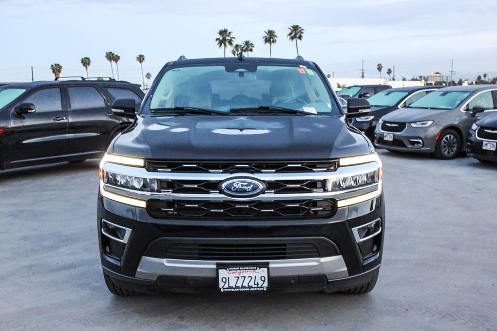Used 2024 Ford Expedition Max Limited AWD/4WD image 3