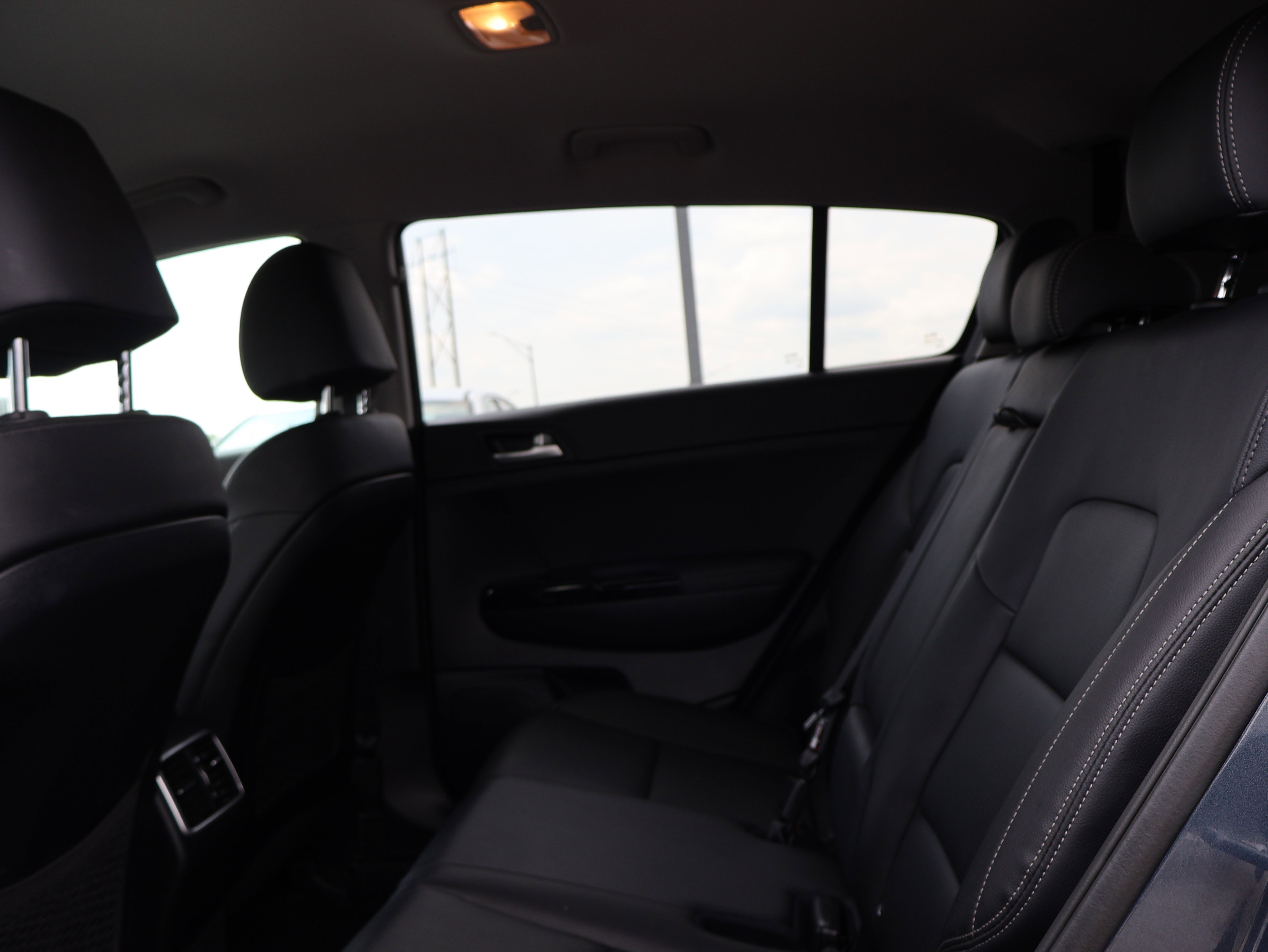 Used 2020 Kia Sportage EX FWD image 17