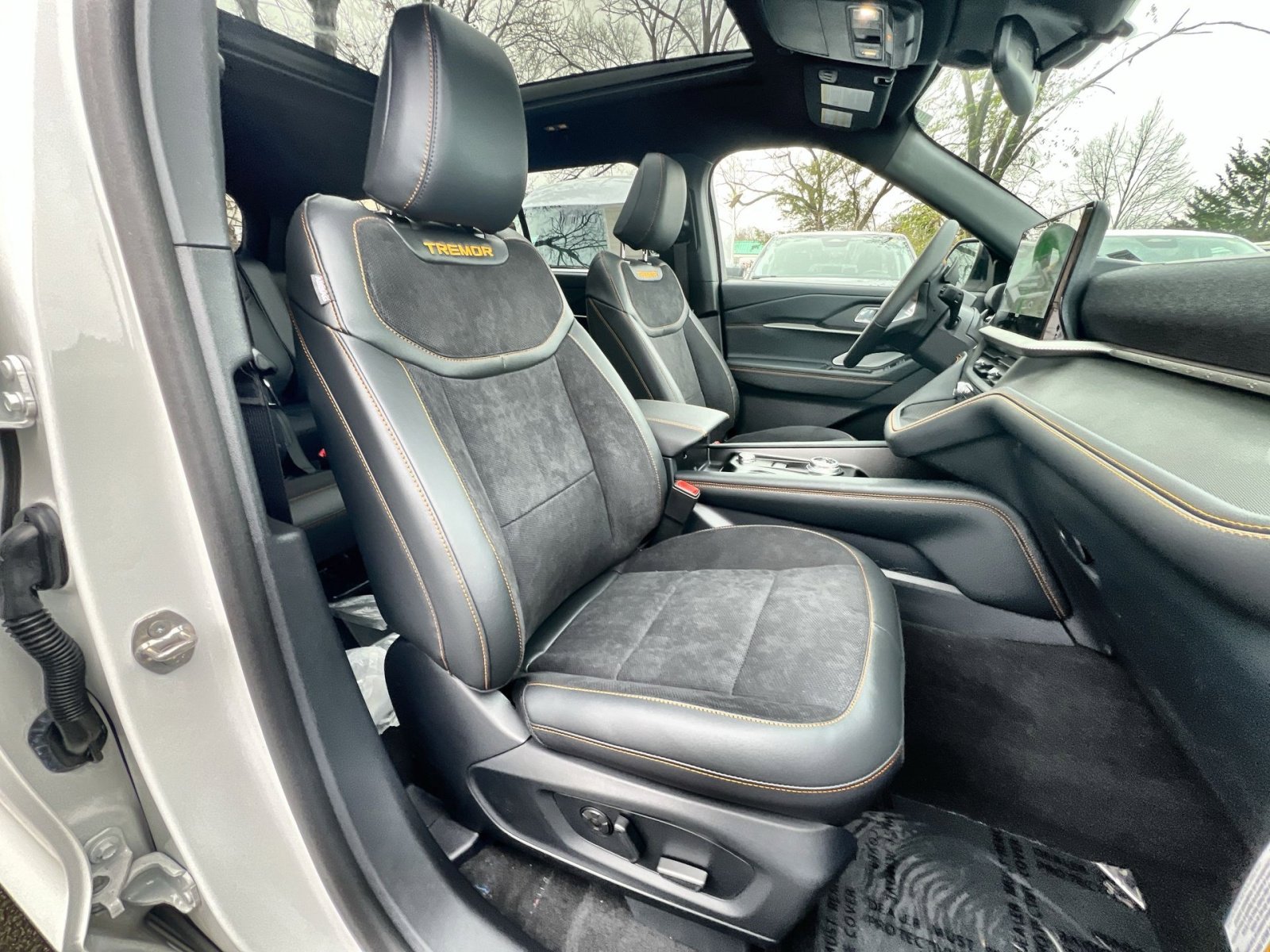 New 2026 Ford Explorer Tremor w/ Tremor Ultimate Package image 28