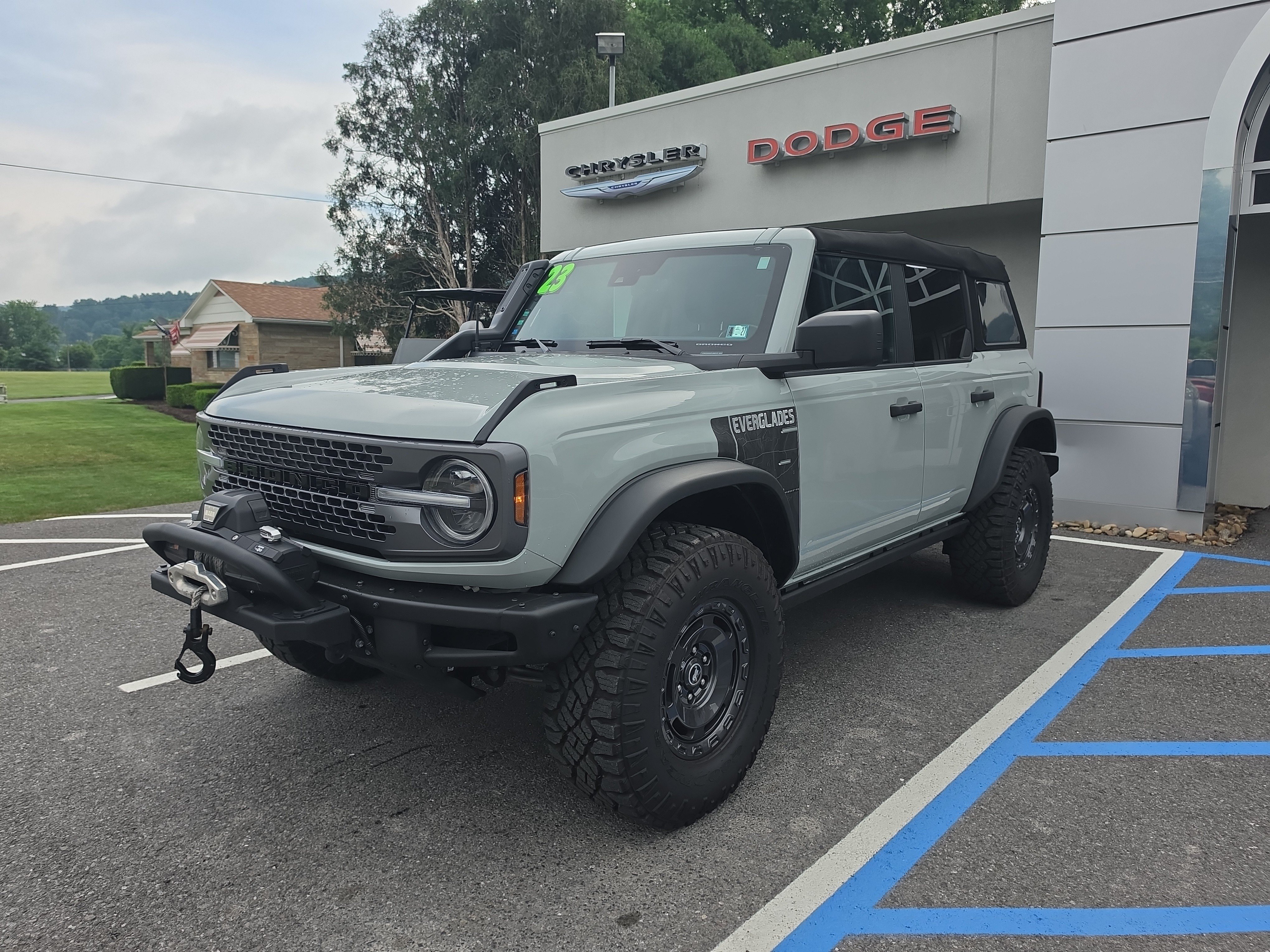 Used 2023 Ford Bronco Everglades AWD/4WD image 7