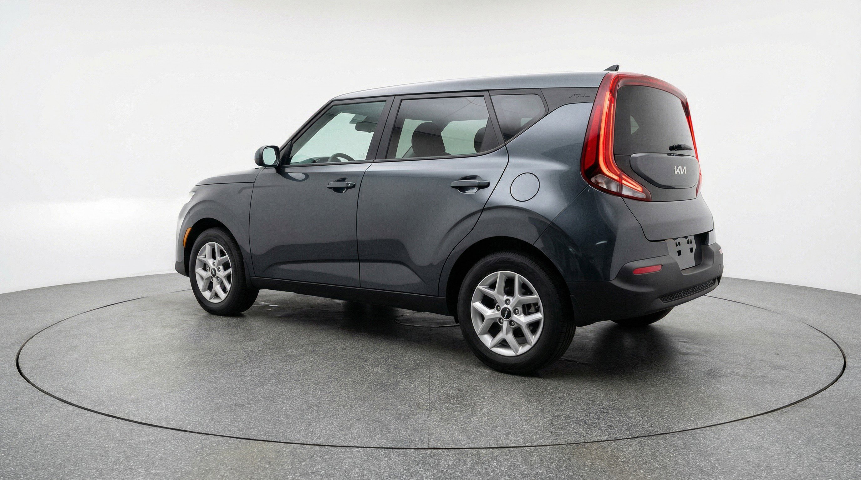 Used 2025 Kia Soul LX w/ LX Technology Package image 6