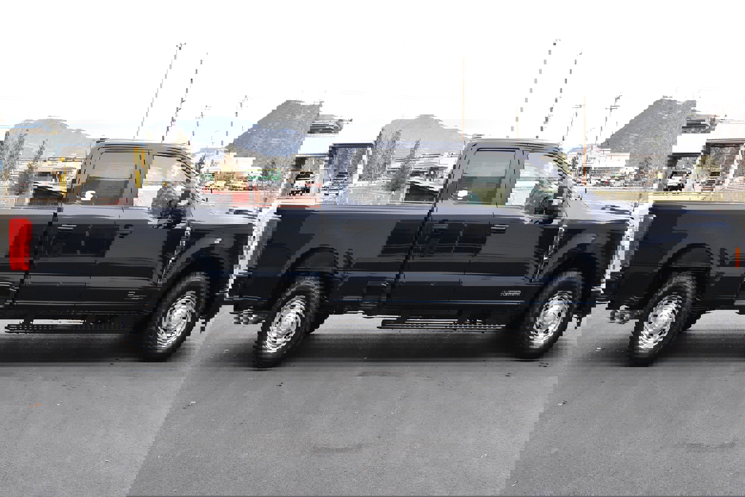 New 2025 Ford F250 XL image 5