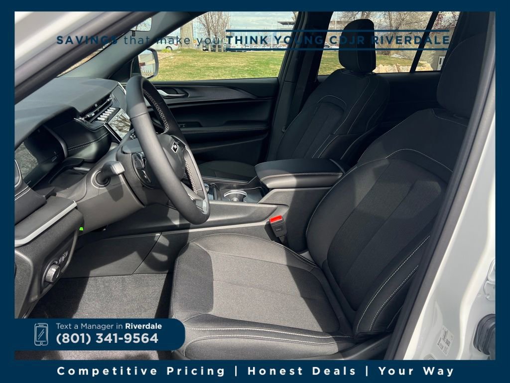 New 2026 Jeep Grand Cherokee Laredo X image 9