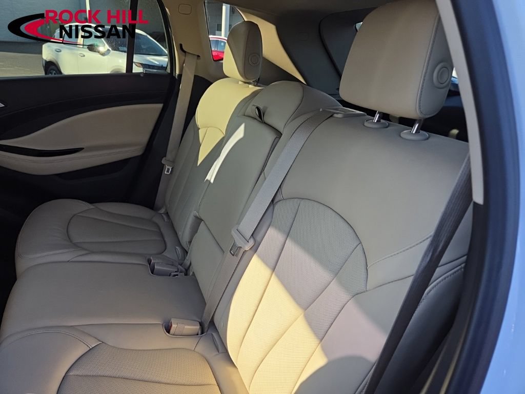 Used 2017 Buick Envision Essence FWD image 27
