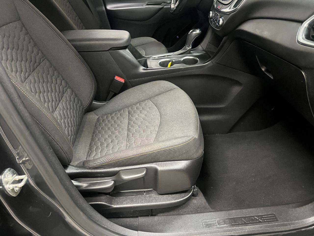 Used 2019 Chevrolet Equinox LT image 31