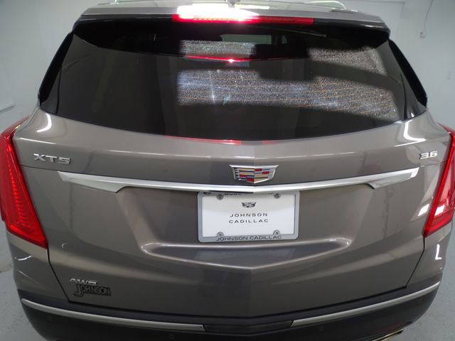 Used 2018 Cadillac XT5 Luxury w/ Driver Awareness Package AWD/4WD image 21