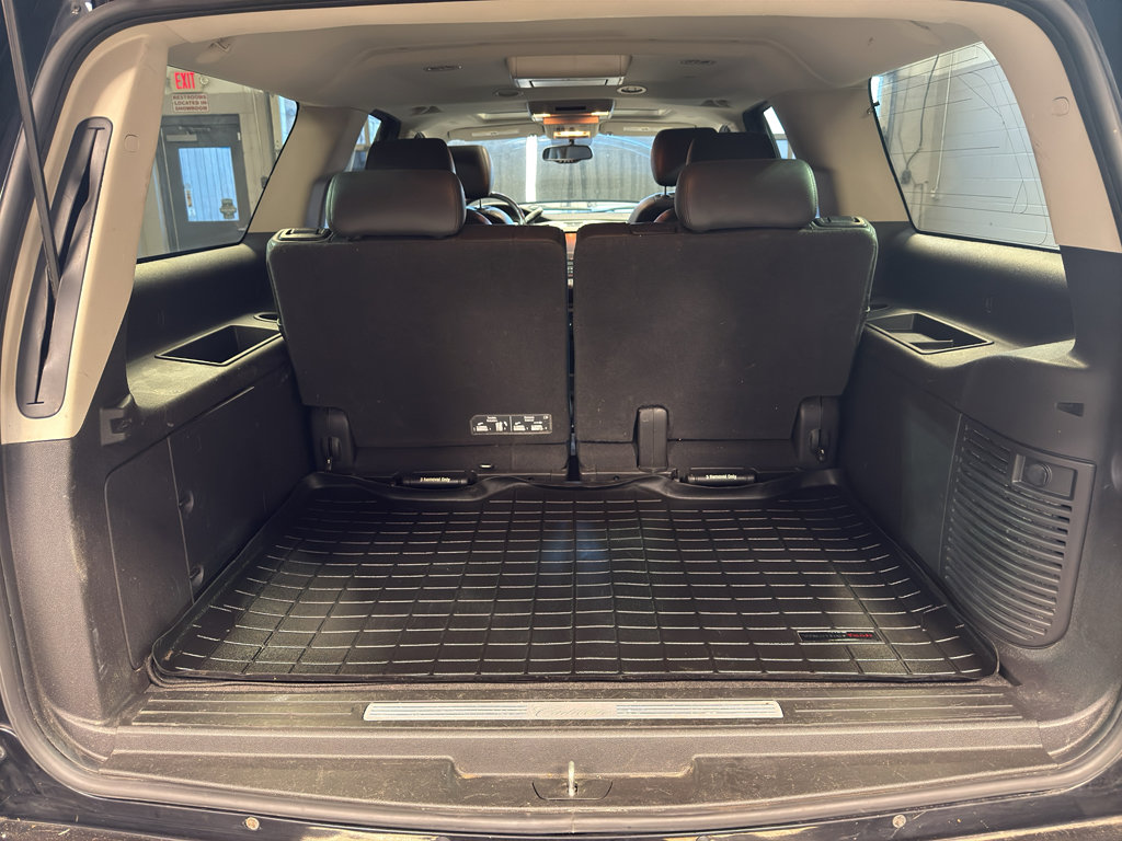 Used 2013 Cadillac Escalade ESV Luxury image 32