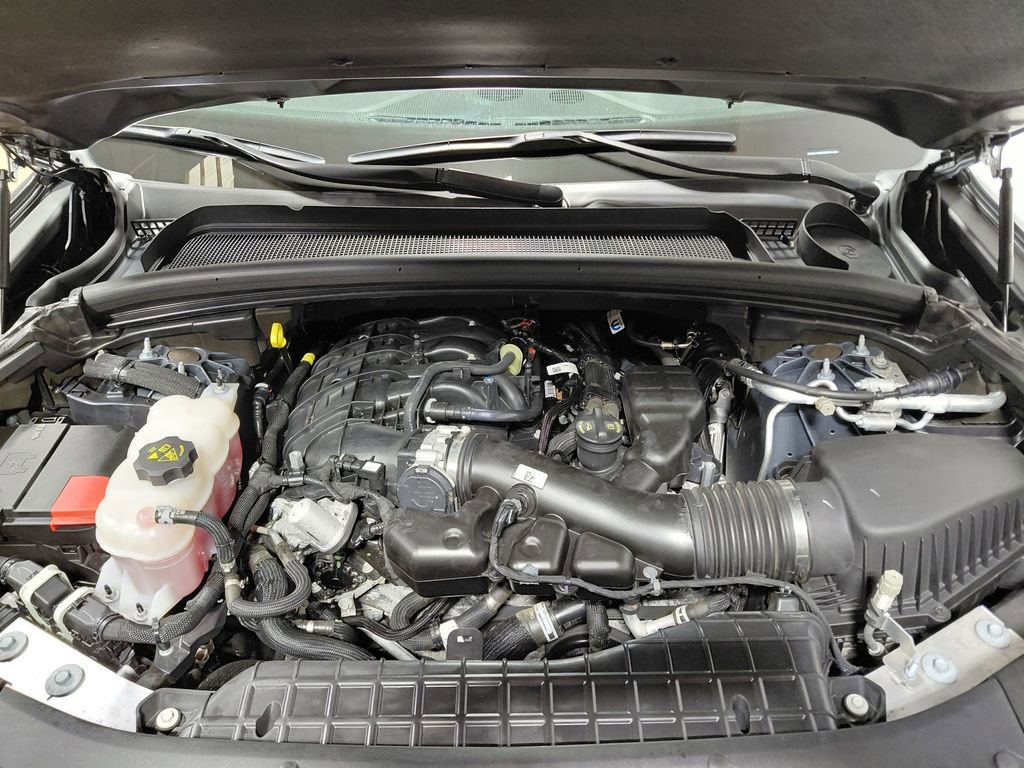 Used 2024 Jeep Grand Cherokee L Laredo AWD/4WD image 21