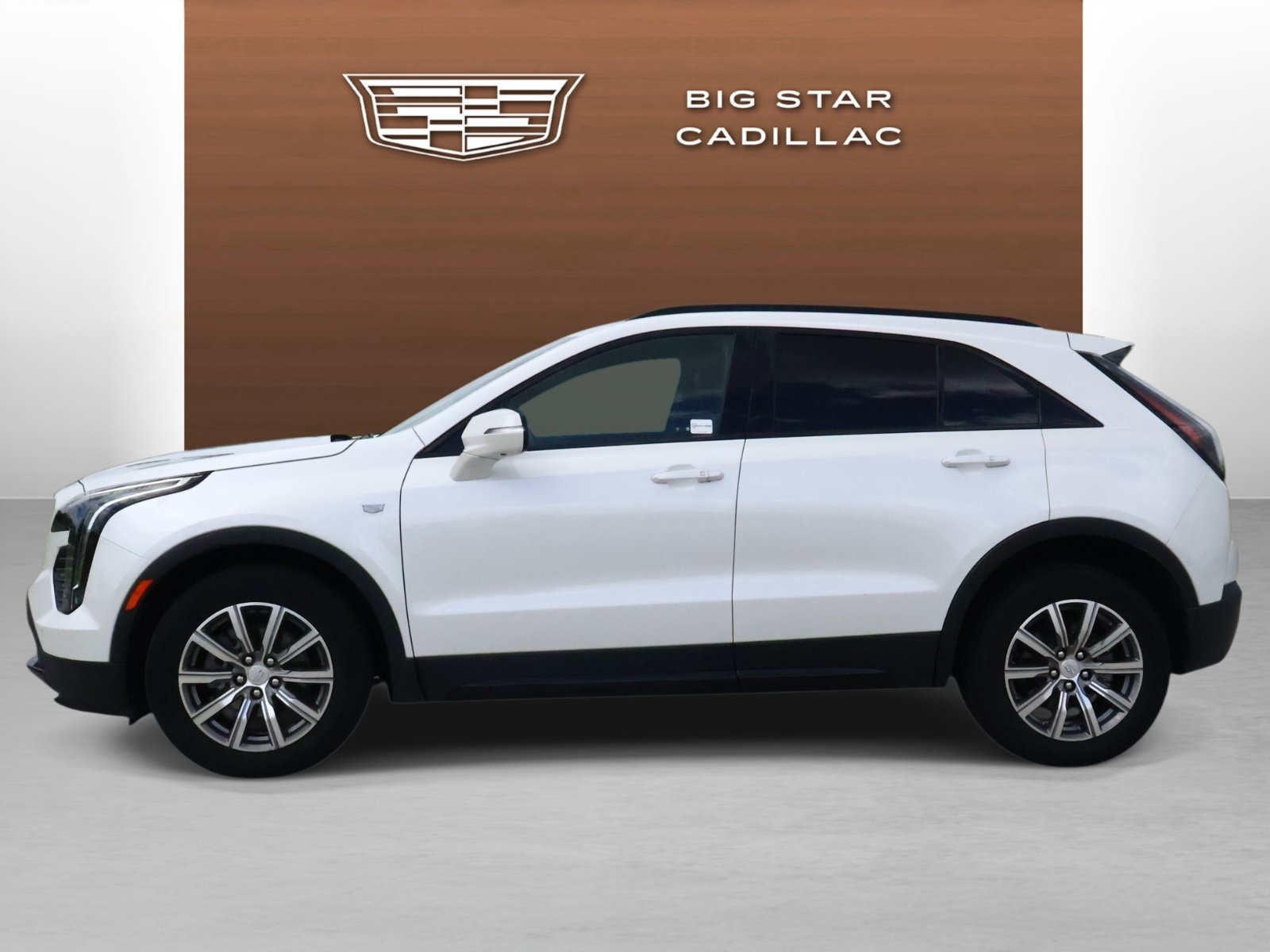 Certified 2022 Cadillac XT4 Sport w/ Enhanced Visibility Package AWD/4WD image 2