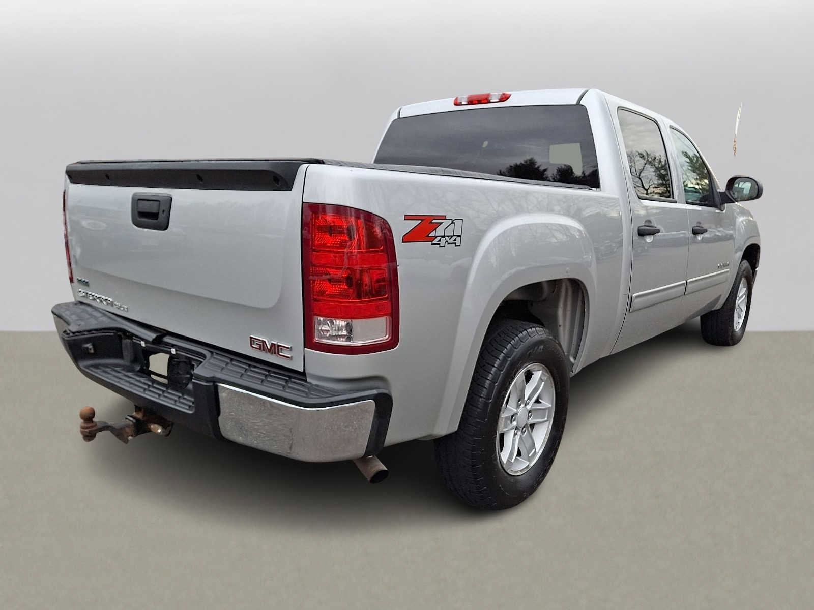 Used 2011 GMC Sierra 1500 SLE w/ Power Tech Package image 5