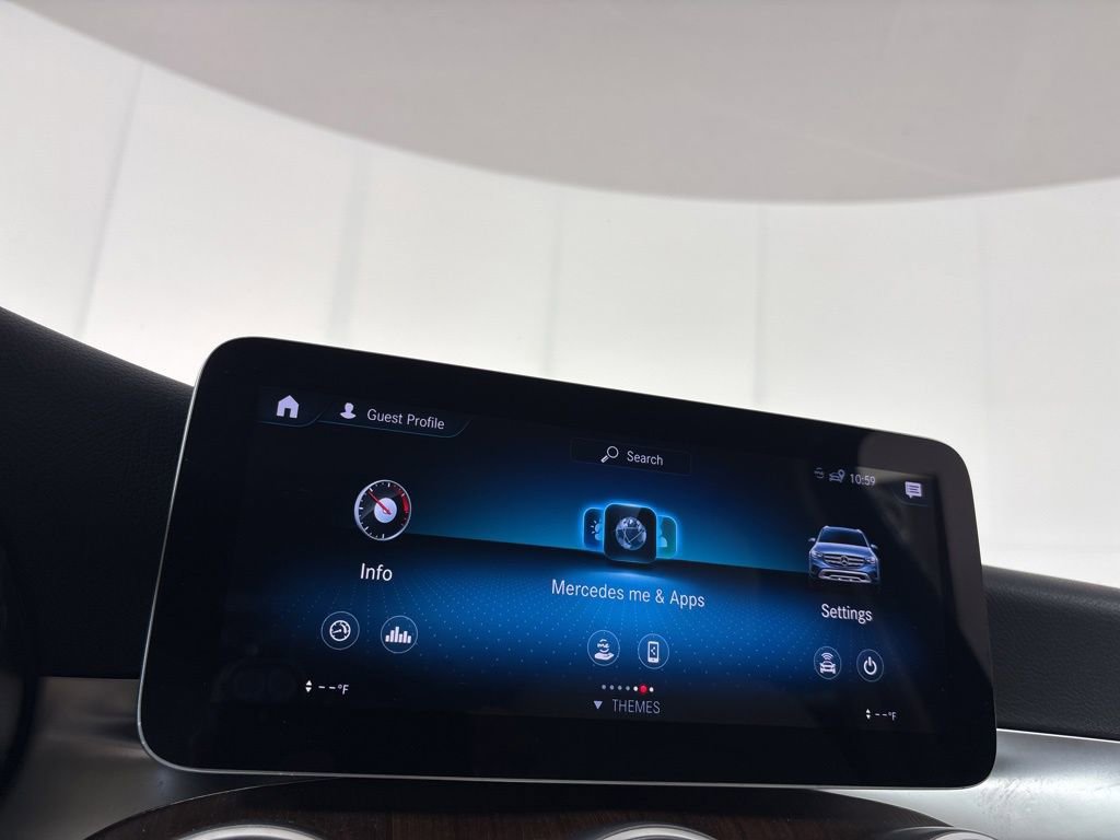 Used 2020 Mercedes-Benz GLC 300 4MATIC w/ Premium Package image 32