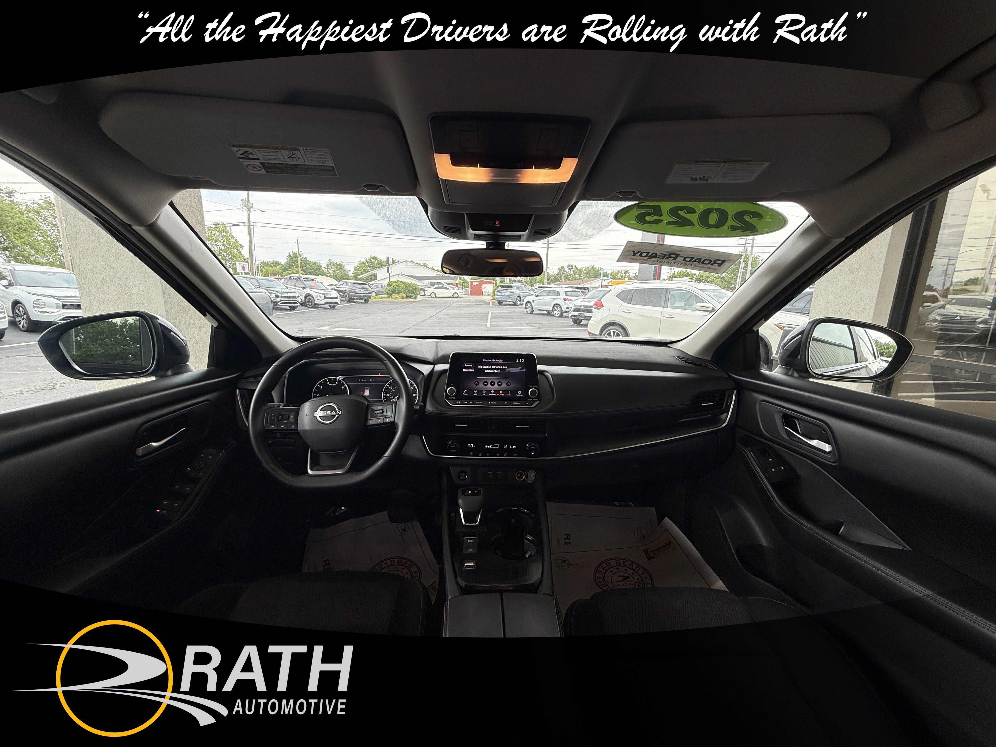 Used 2025 Nissan Rogue SV FWD image 19