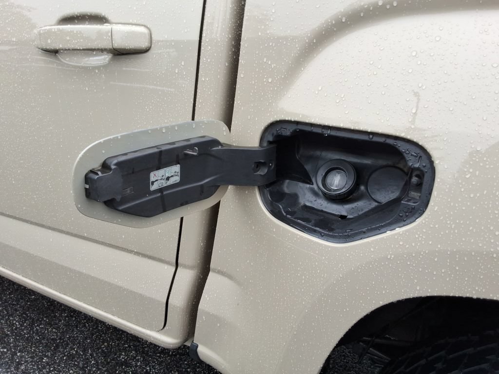 Certified 2021 GMC Canyon Elevation w/ Trailering Package RWD image 11