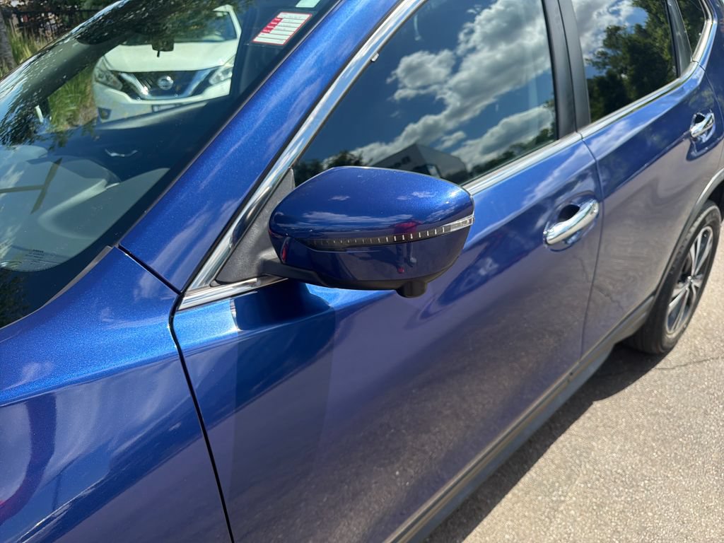 Used 2020 Nissan Rogue SV w/ Premium Package AWD/4WD image 39