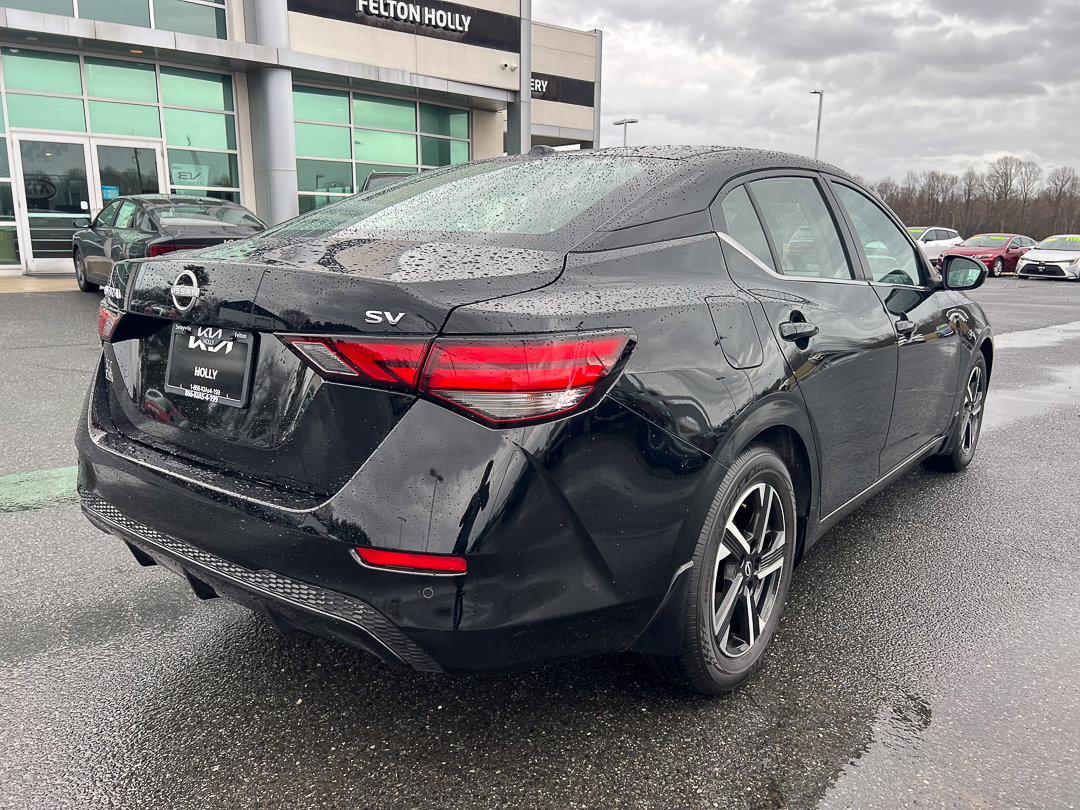 Used 2024 Nissan Sentra SV FWD image 6