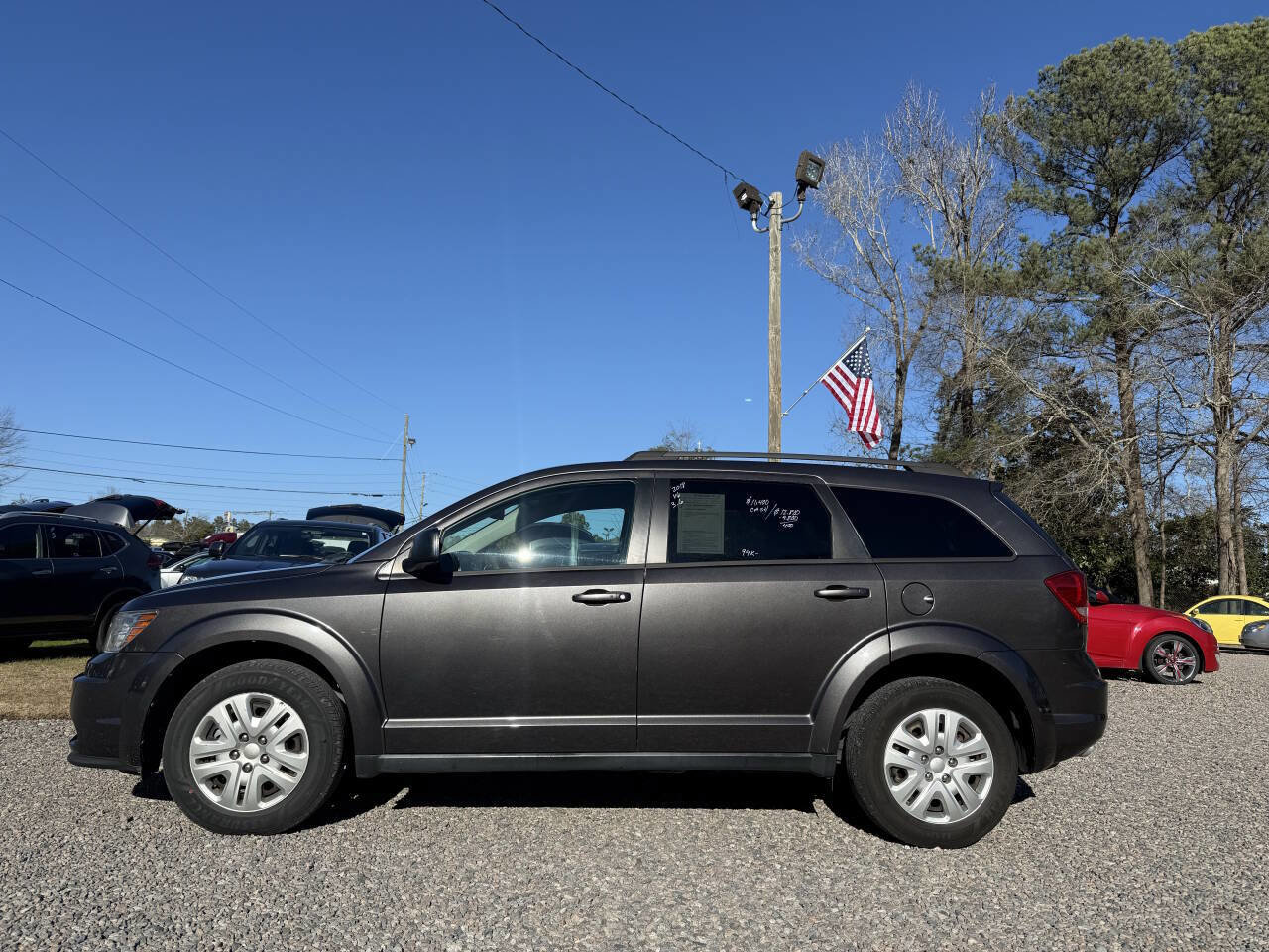 Used 2018 Dodge Journey SE image 1