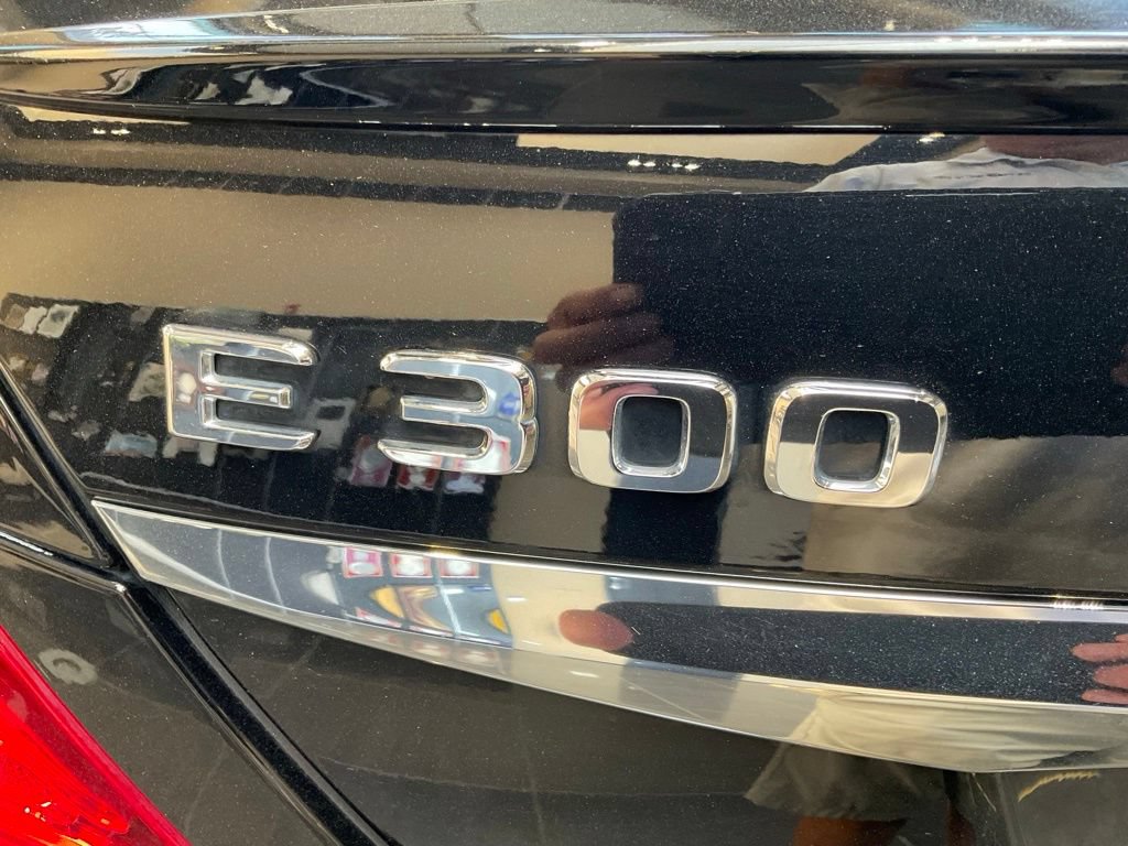Used 2017 Mercedes-Benz E 300 4MATIC image 22
