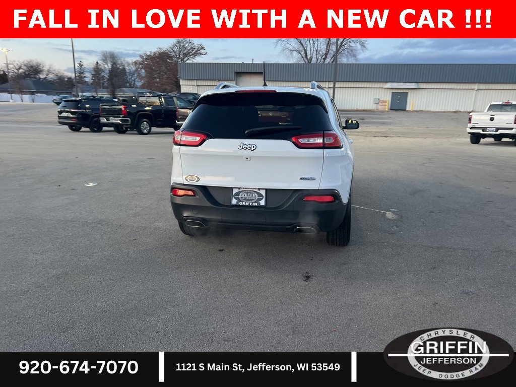 Used 2017 Jeep Cherokee Latitude w/ Cold Weather Group image 13