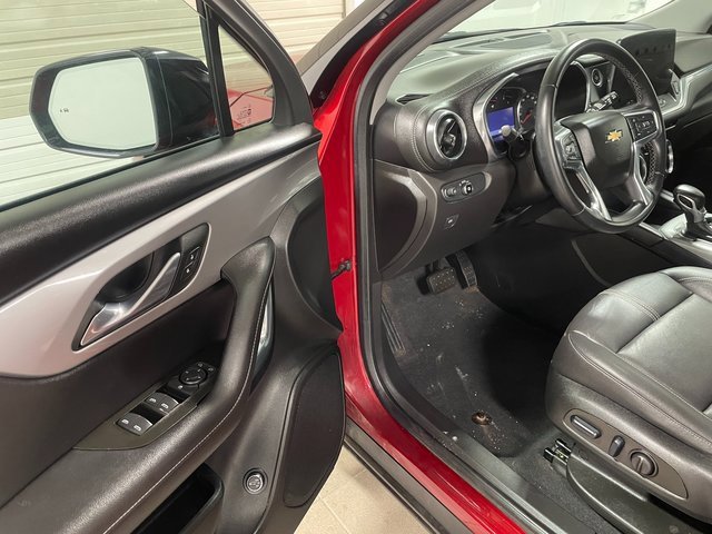 Used 2023 Chevrolet Blazer LT w/ Midnight/Sport Edition image 9