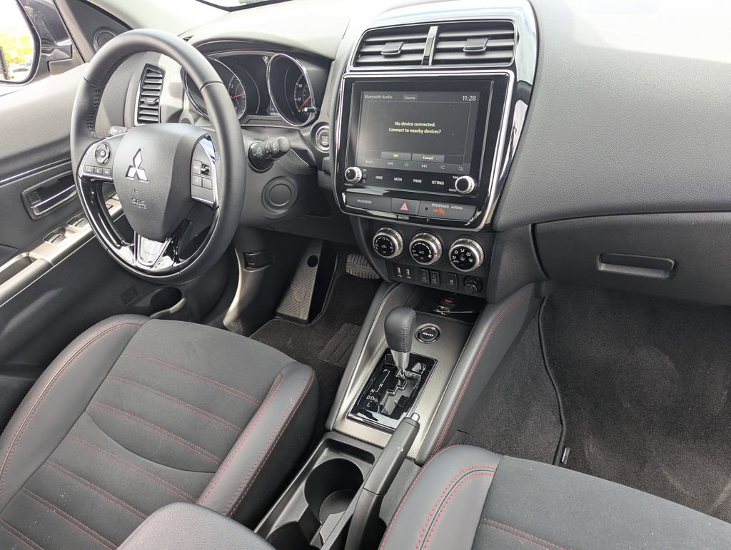 Used 2025 Mitsubishi Outlander Sport SE AWD/4WD image 21