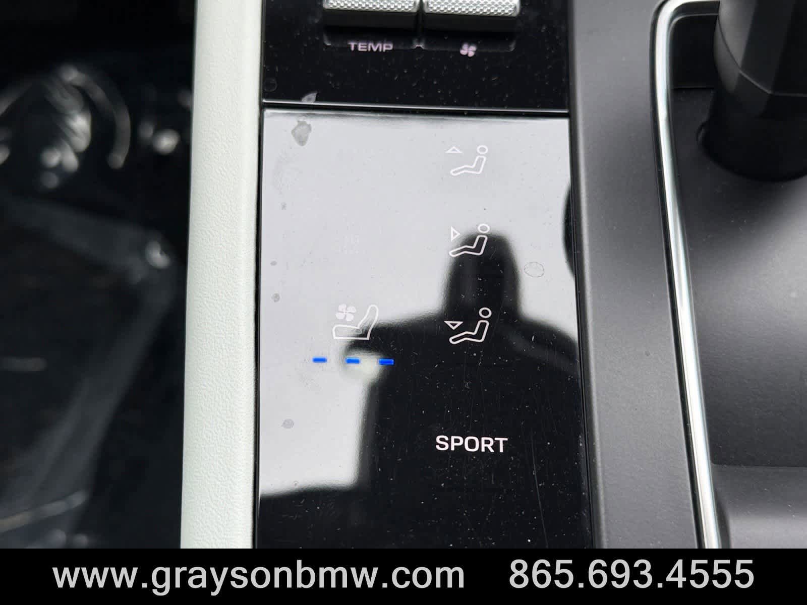 Used 2024 Porsche Macan AWD/4WD image 24