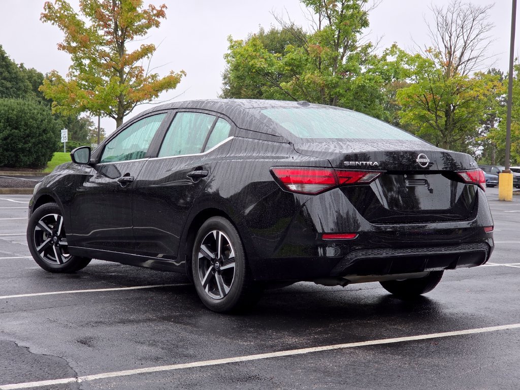 Used 2024 Nissan Sentra SV FWD image 18