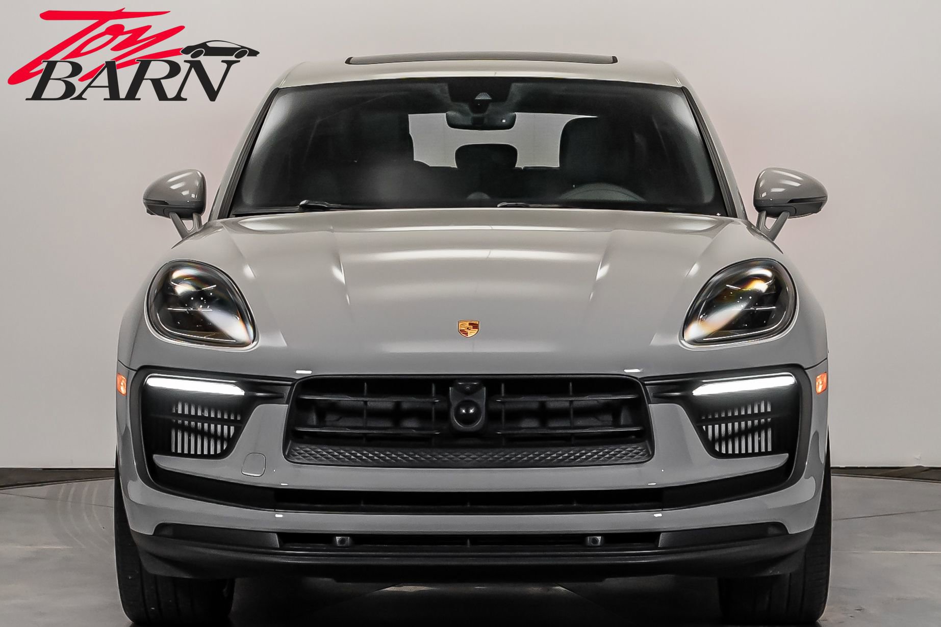 Used 2023 Porsche Macan S image 8